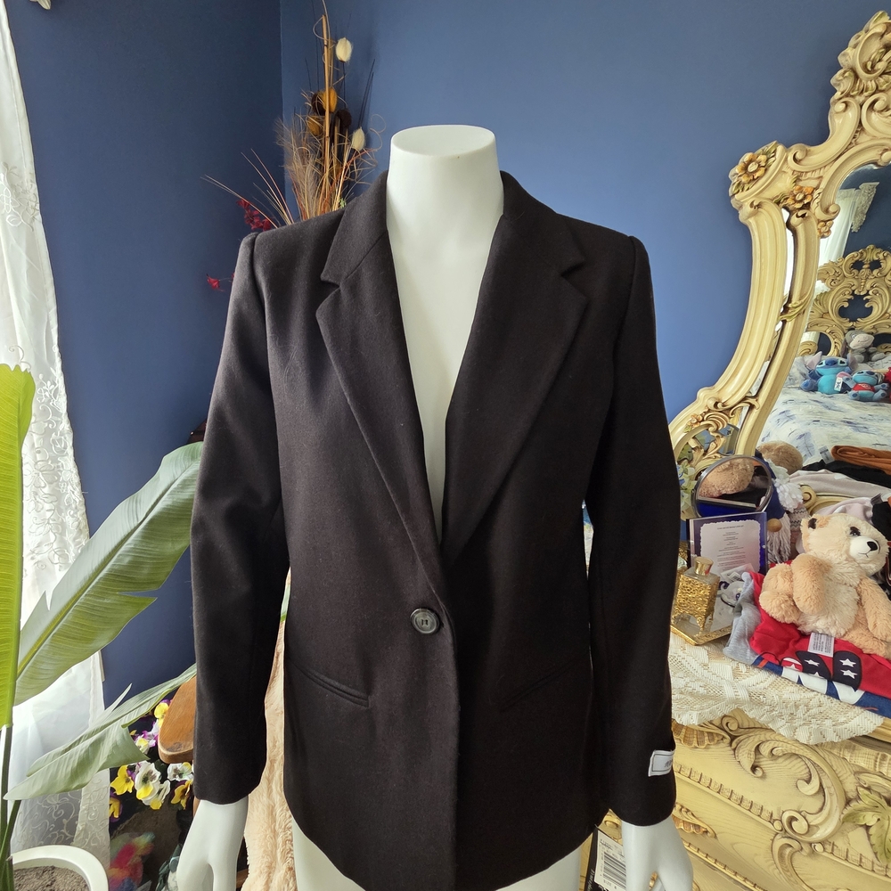 Sag Harbor Classic Black Blazer